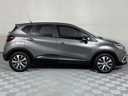 2019-Renault-Captur-900T-Blaze-66kW_17