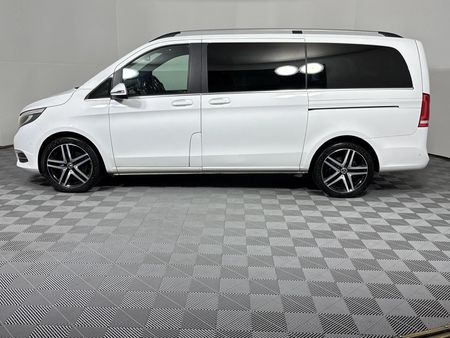 2019-Mercedes-Benz-V-Class-V-250d-Avantgarde-Auto_20