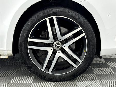 2019-Mercedes-Benz-V-Class-V-250d-Avantgarde-Auto_5
