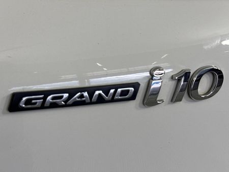 2018-Hyundai-Grand-i10-10-Motion_11