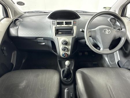 2011-Toyota-Yaris-Zen1-3-dr_1