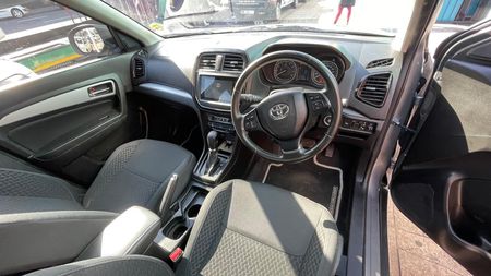 2021-Toyota-Urban-Cruiser-15-Xs-Auto_13