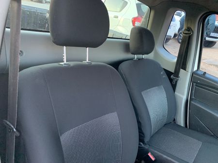 2019-Nissan-NP200-16-AC-Safety-Pack_18
