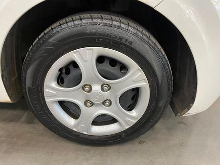 2018-Kia-Picanto-10-Street_8