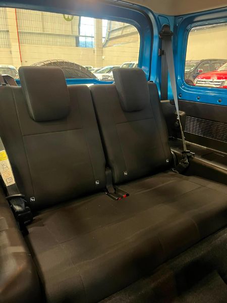 2023-Suzuki-Jimny-15-GLX_11