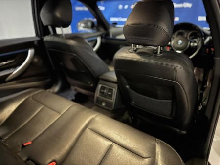 2016-BMW-3-Series-340i-M-Sport-Auto_13