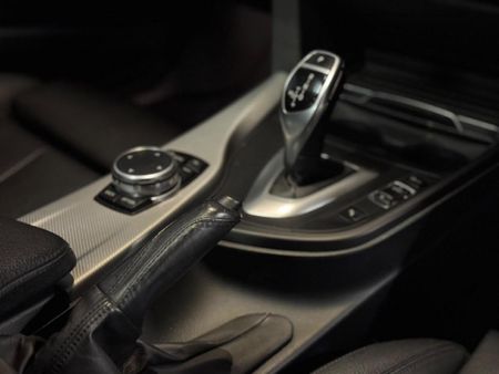2016-BMW-3-Series-340i-M-Sport-Auto_16