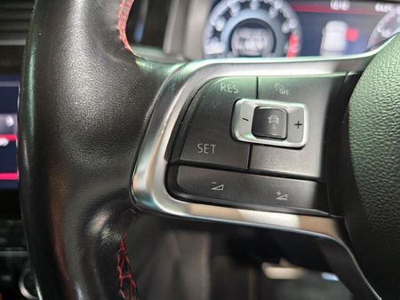 2020-Volkswagen-Golf-VII-GTI-20-TSI-Auto_15