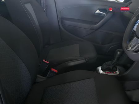 2026-Volkswagen-Polo-Vivo-16-Life_11