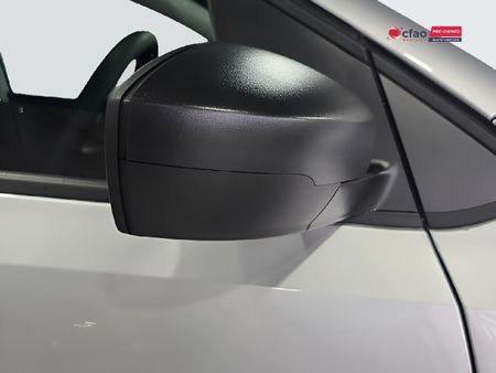 2026-Volkswagen-Polo-Vivo-16-Life_3