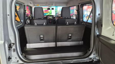 2022-Suzuki-Jimny-15-GLX_7