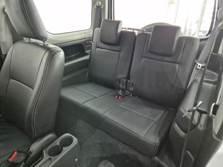 2015-Suzuki-Jimny-13-Auto_9