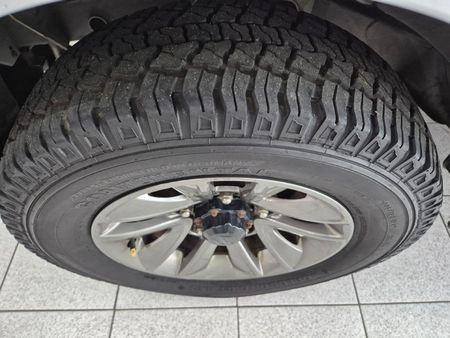 2015-Suzuki-Jimny-13-Auto_19