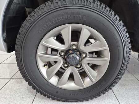 2015-Suzuki-Jimny-13-Auto_22