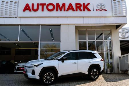 2026-Toyota-RAV4-25-VX-Hybrid-CVT-Auto-E-Four_0