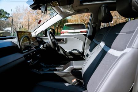 2026-Toyota-RAV4-25-VX-Hybrid-CVT-Auto-E-Four_19