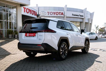 2026-Toyota-RAV4-25-VX-Hybrid-CVT-Auto-E-Four_28