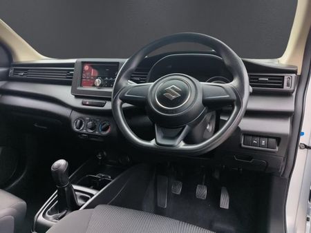 2023-Suzuki-Ertiga-15-GA_8