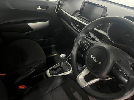2022-Kia-Picanto-10-Street-Auto_16