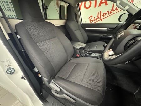 2026-Toyota-Hilux-24-GD-6-Raised-Body-Raider-Single-Cab_14