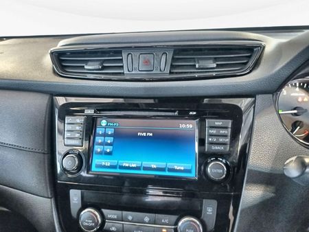 2019-Nissan-X-Trail-25-Tekna-4x4-Auto-7-seat_11