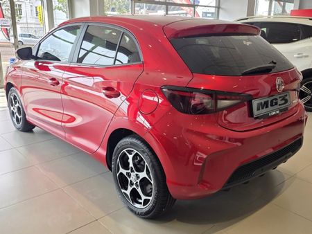 2025-MG-MG3-15-Delux-Auto_5