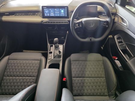 2025-MG-MG3-15-Delux-Auto_6