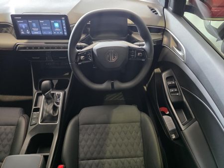 2025-MG-MG3-15-Delux-Auto_7