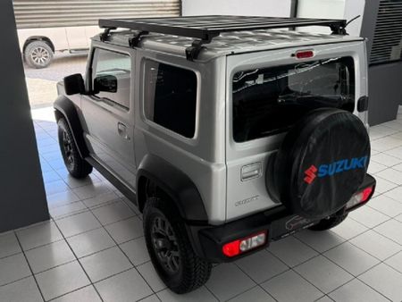 2023-Suzuki-Jimny-15-GLX-Auto_15