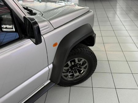 2023-Suzuki-Jimny-15-GLX-Auto_23