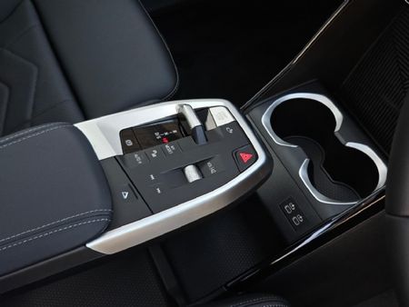 2026-BMW-X1-sDrive18i-M-Sport_12