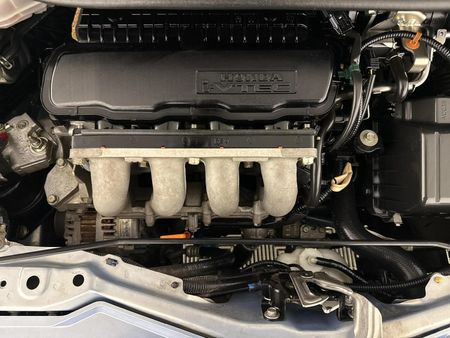 2010-Honda-Jazz-14i-LX_12