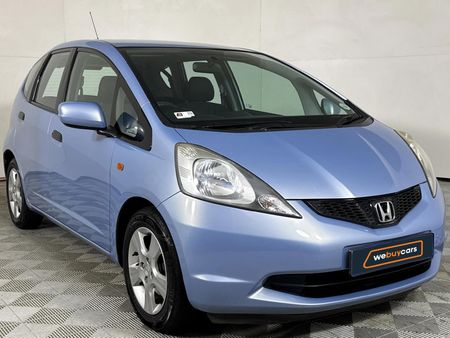 2010-Honda-Jazz-14i-LX_15