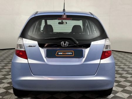 2010-Honda-Jazz-14i-LX_17