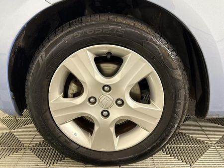 2010-Honda-Jazz-14i-LX_4