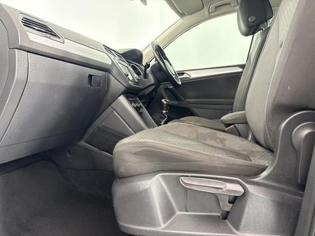 2017-Volkswagen-Tiguan-14-TSI-Comfortline-92kW_8