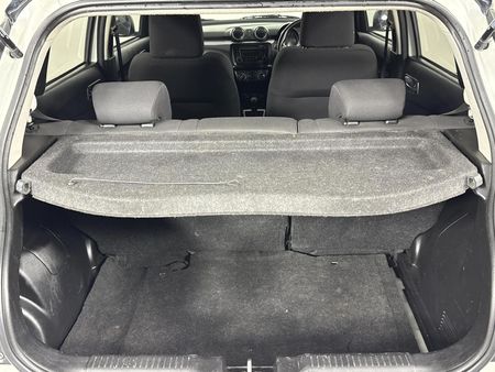 2021-Suzuki-Swift-12-GL-Auto_11