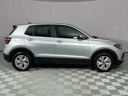 2025-Volkswagen-T-Cross-10-TSI-Auto_11
