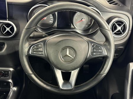2020-Mercedes-Benz-X-Class-X220d-Progressive_12