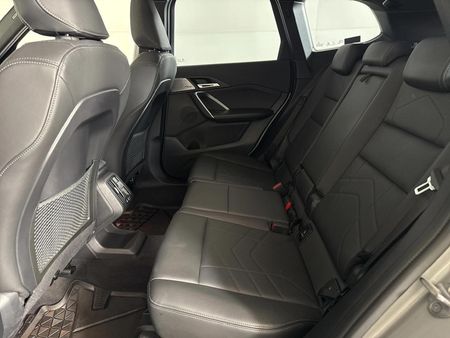 2024-BMW-X1-sDrive18i-xLine_3