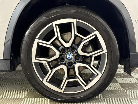 2024-BMW-X1-sDrive18i-xLine_5