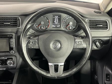 2013-Volkswagen-Jetta-VI-14-TSI-Comfortline-Auto_12