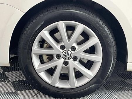 2013-Volkswagen-Jetta-VI-14-TSI-Comfortline-Auto_4