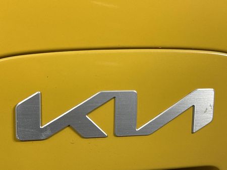 2022-Kia-Picanto-10-Start_11