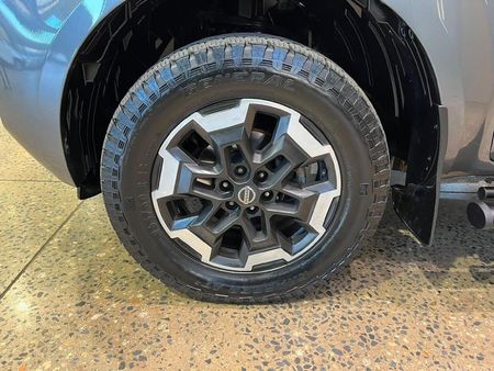 2023-Nissan-Navara-25-DDTi-LE-Plus-Auto-Double-Cab_9