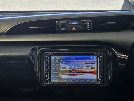 2022-Toyota-Hilux-20-VVTi-Single-Cab_9