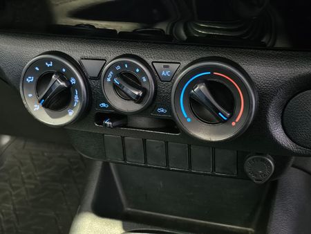 2022-Toyota-Hilux-20-VVTi-Single-Cab_13
