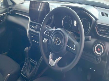 2026-Toyota-Urban-Cruiser-15-XS_1