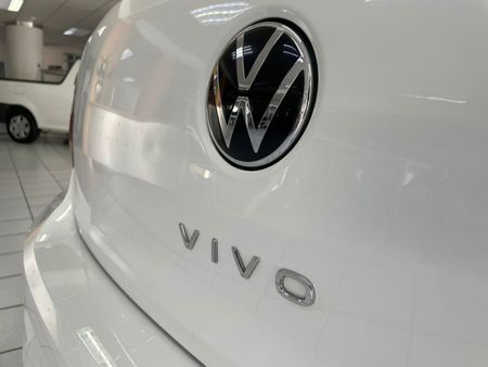 2024-Volkswagen-Polo-Vivo-LIFE_9