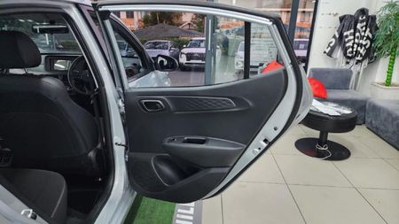 2021-Hyundai-Grand-i10-10-Motion-Auto_10